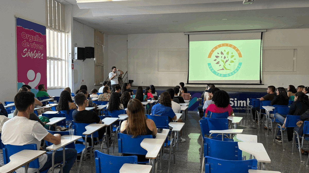 Imagem de uma sala de aula do Instituto Ser Tão Grande