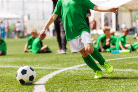 Jogo de futebol infantil vira caso de polícia após briga entre pai e árbitro em Trindade