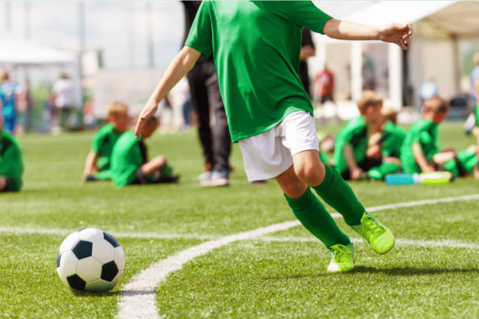 Jogo de futebol infantil vira caso de polícia após briga entre pai e árbitro em Trindade
