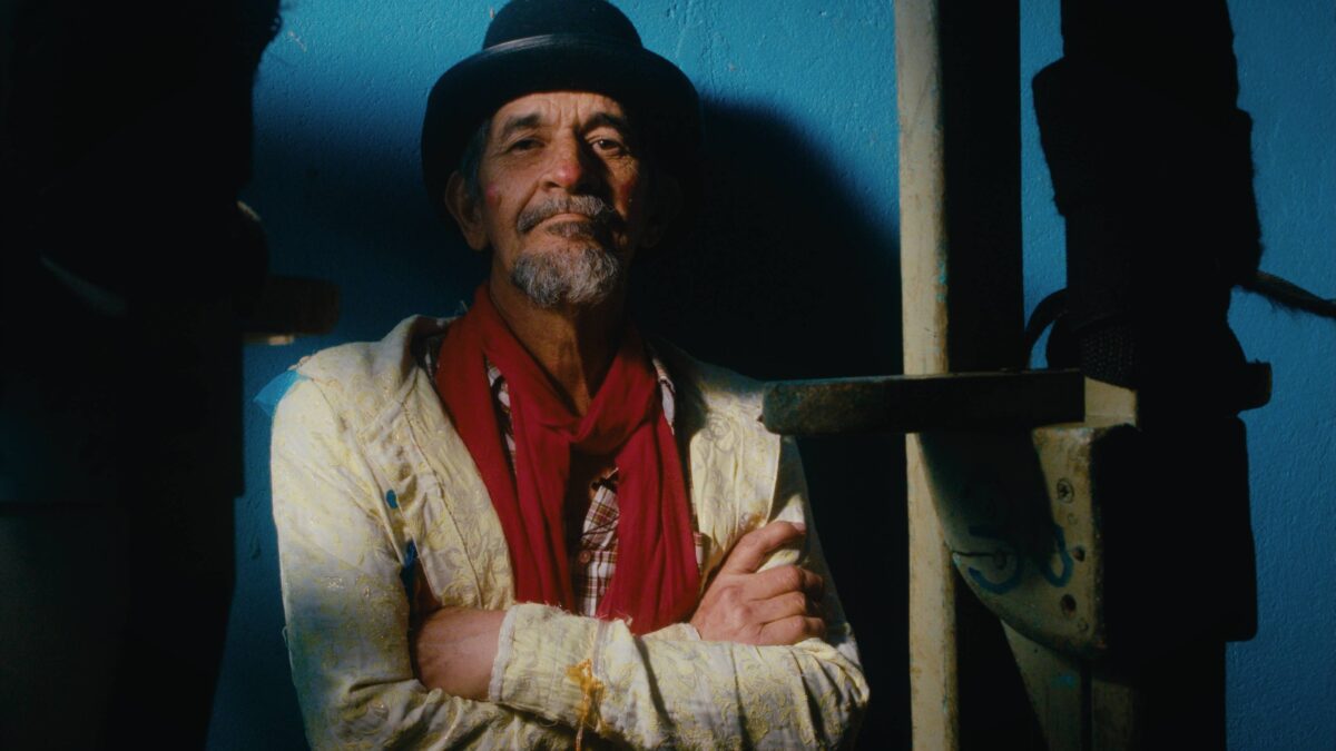 Documentário estreia em Goiânia e mostra bastidores do teatro local