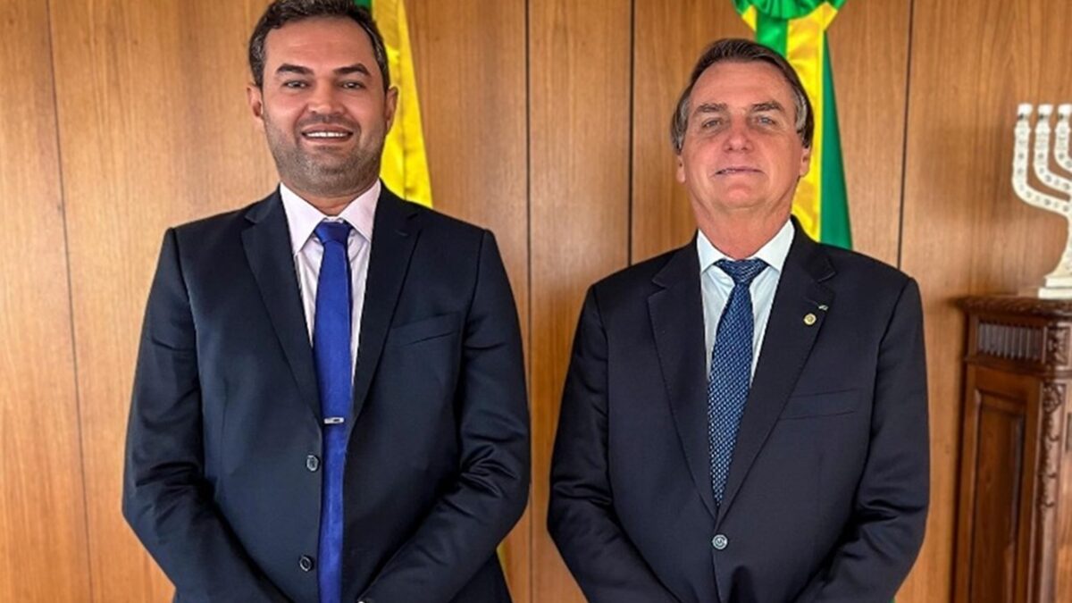 Bolsonaro pede ao STF visita regular de aliado para apoio em cuidados de saúde Bruno Scheid durante ausência de Michelle Bolsonaro