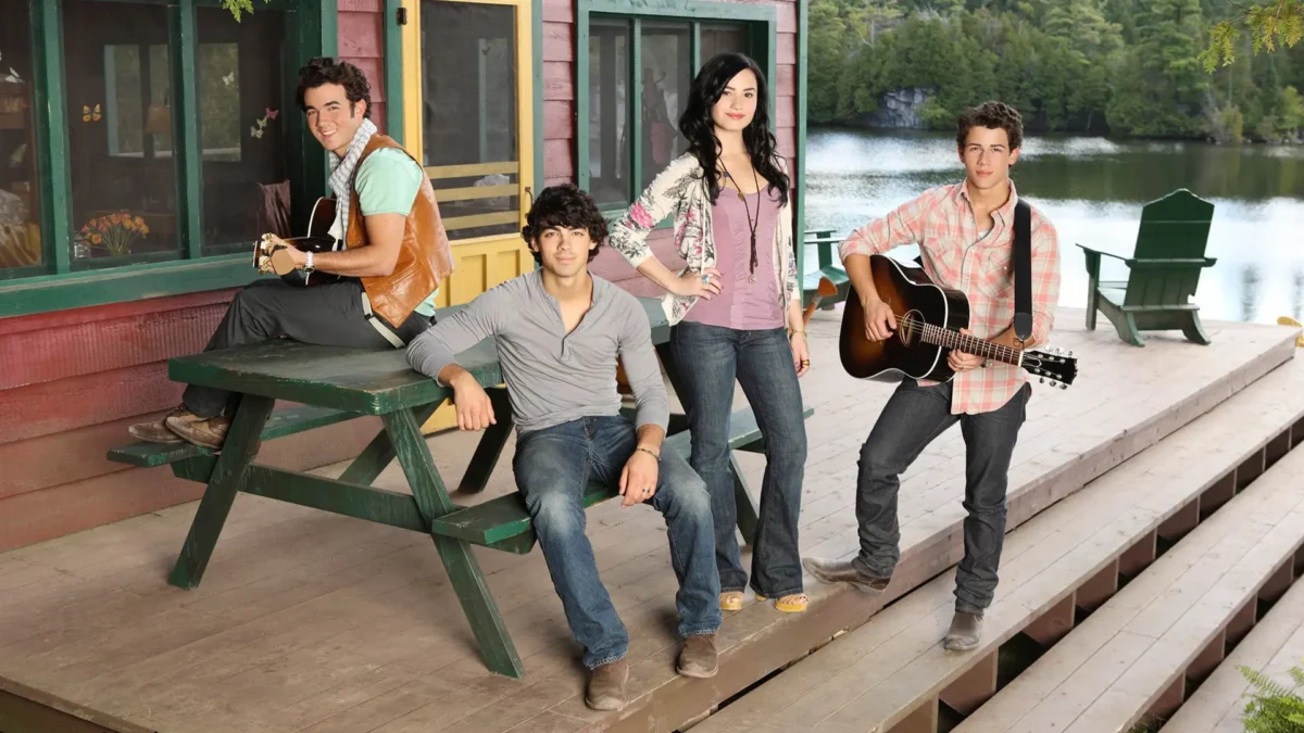 Disney confirma produção de Camp Rock 3 com retorno dos Jonas Brothers