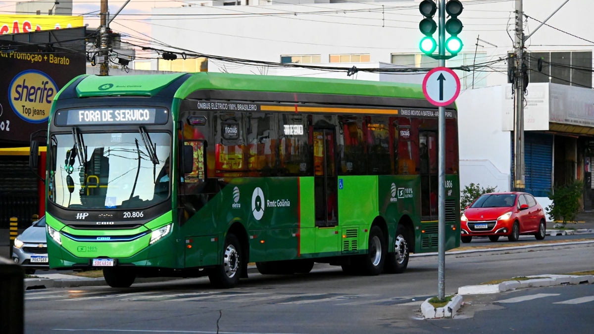 Prefeitura de Goiânia repassa R$ 232 mi e mantém passagem de ônibus em R$ 4,30