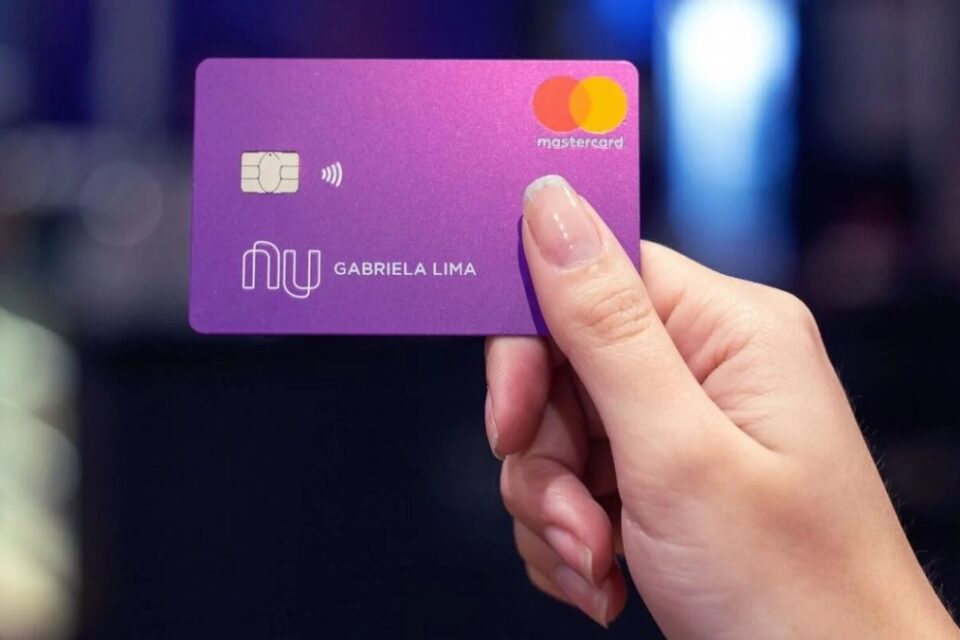 Nubank fora do ar: usuários relatam instabilidade de transações via PIX Banco digital emitiu uma nota de posicionamento; confira