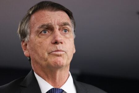 Possibilidade de ir para a Papuda deixa Bolsonaro em pânico, dizem aliados