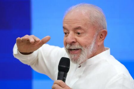 Lula critica PEC da Blindagem: "Se eu fosse deputado, votaria contra" Texto altera regras sobre a imunidade parlamentar