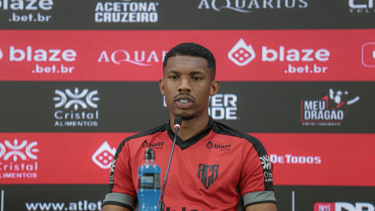 Lelê, atacante do Atlético