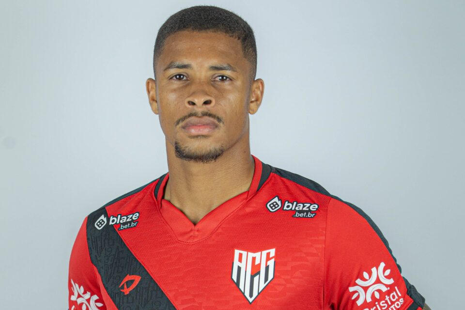 Tito, zagueiro do Atlético