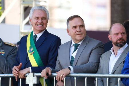 Caiado enaltece segurança pública durante discurso do 7 de Setembro