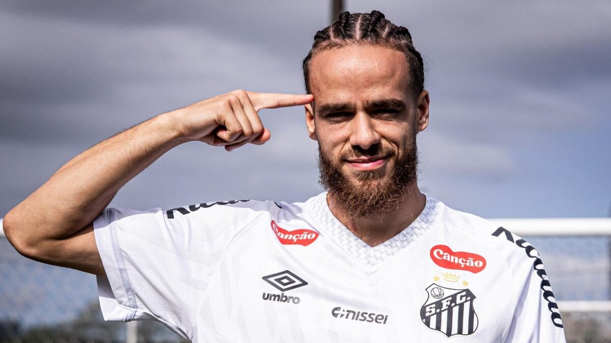 Billal Brahimi, novo atacante do Santos