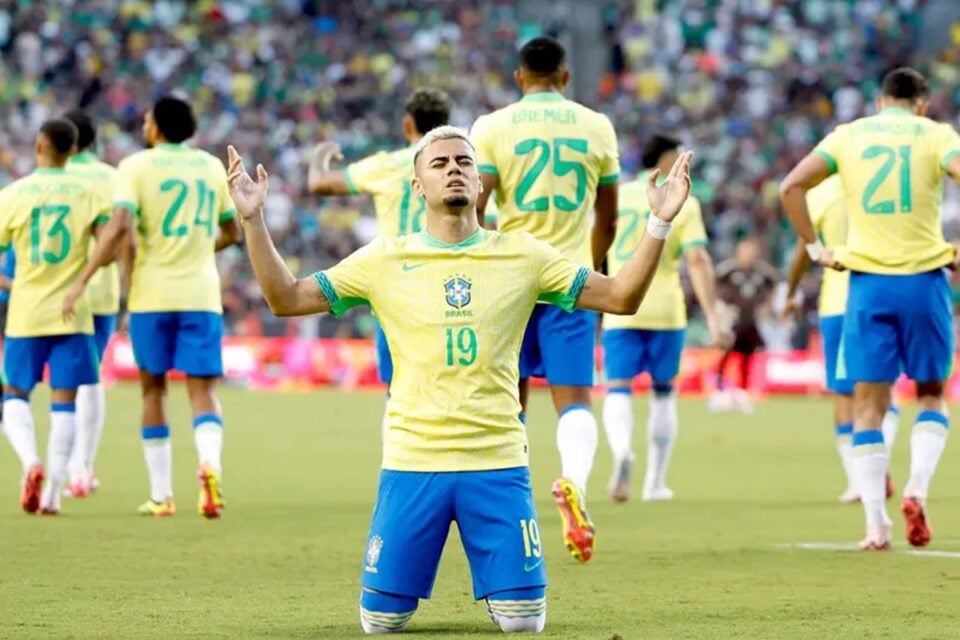 Andreas Pereira em partida pela seleção brasileira