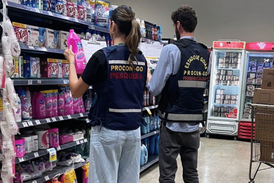 Procon encontra variação de até 250% em produtos de limpeza e higiene pessoal