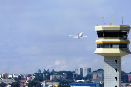 Sindicato aprova greve parcial na NAV Brasil; movimento não afetará segurança dos voos nos dias 24, 26 e 30 de setembro e 2 de outubro
