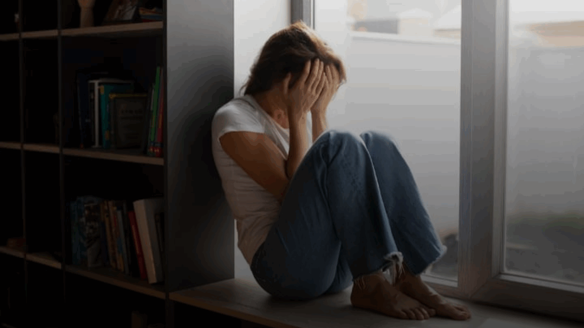 Polícia prende gerentes de clínica clandestina por manter pacientes em cárcere privado (Foto: Reprodução/ Freepik)