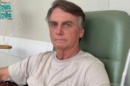 Saúde de Bolsonaro dificulta envio do ex-presidente para a Papuda