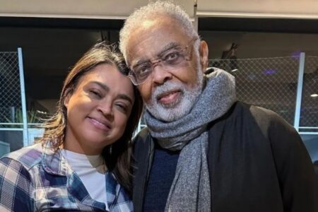 Gilberto Gil retoma turnê após morte de Preta Gil; vídeo A turnê Tempo Rei celebra mais de 60 anos de carreira do artista