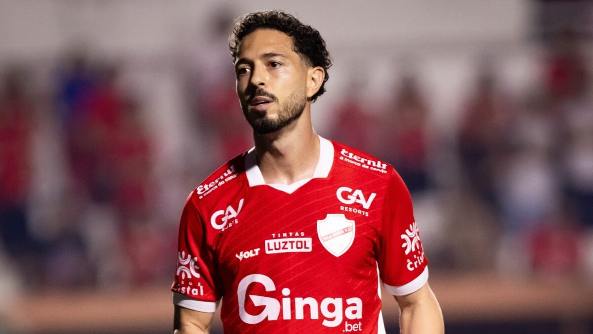 Jean Mota, meia do Vila Nova