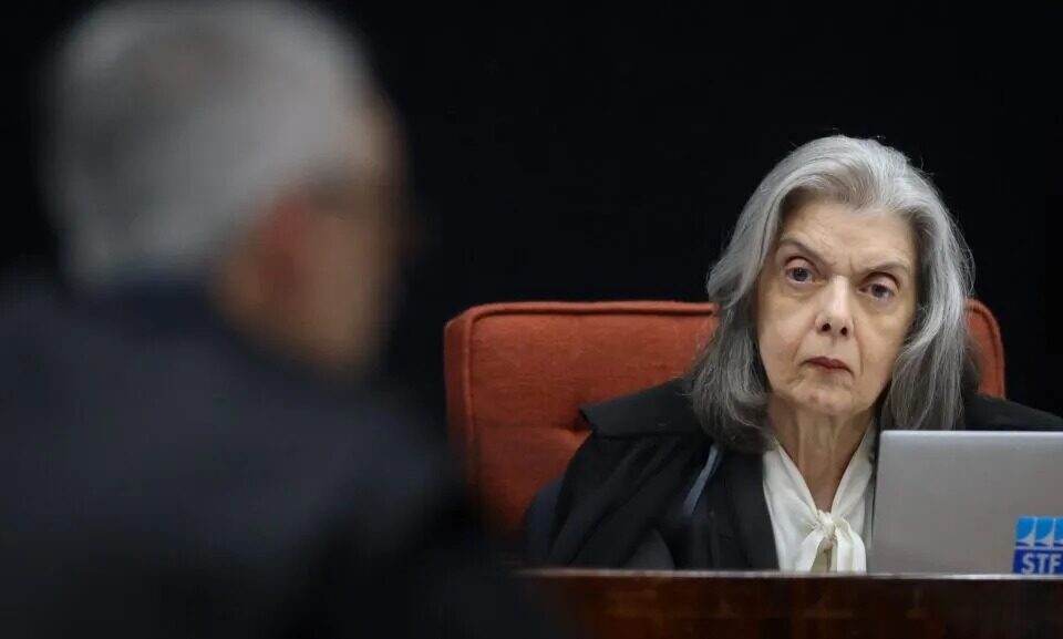 Ministra voto impresso e voto auditável não são sinônimos Cármen Lúcia dá bronca em advogado de Ramagem e defende urnas eletrônicas; vídeo