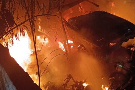 Depósito de veículos da SMT pega fogo em Formosa Informações apontam duas possíveis causas das chamas; confira