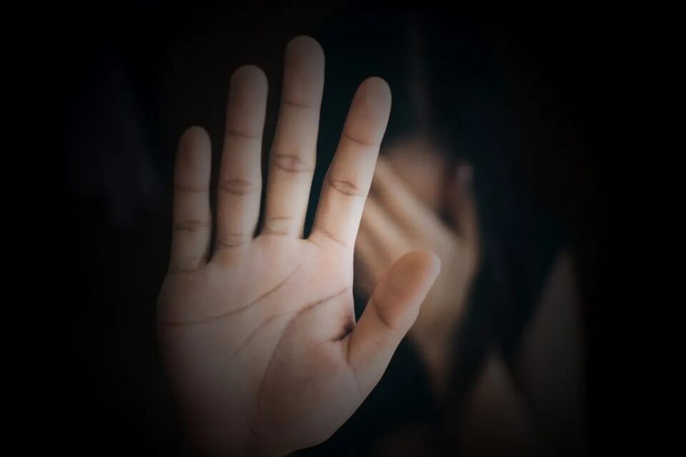 Menina de 15 anos foi abusada na Colônia Agrícola 26 de Setembro DF: adolescentes torturam e estupram namorada de rival por vingança
