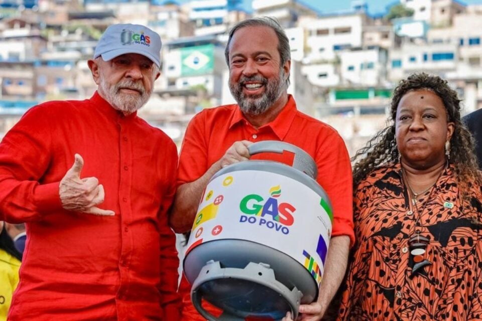 Veja quem terá direito ao botijão gratuito no programa Gás do Povo Cerca de 15 milhões de famílias receberão vouchers para compra do produto