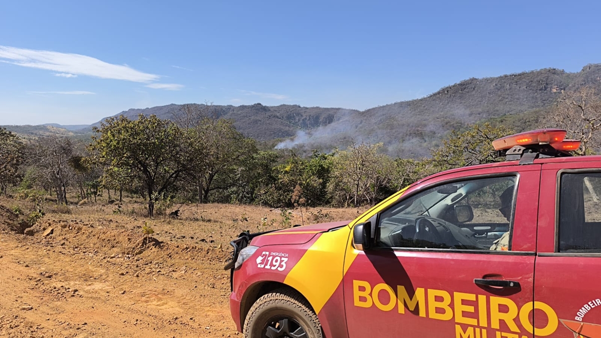 Bombeiros eliminam último foco do incêndio de grandes proporções em Pirenópolis