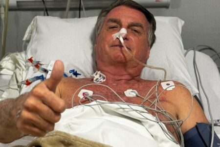 Doenças de Bolsonaro animam deputados pró-anistia: saúde frágil Ex-presidente foi diagnosticado com câncer de pele nesta quarta (17)