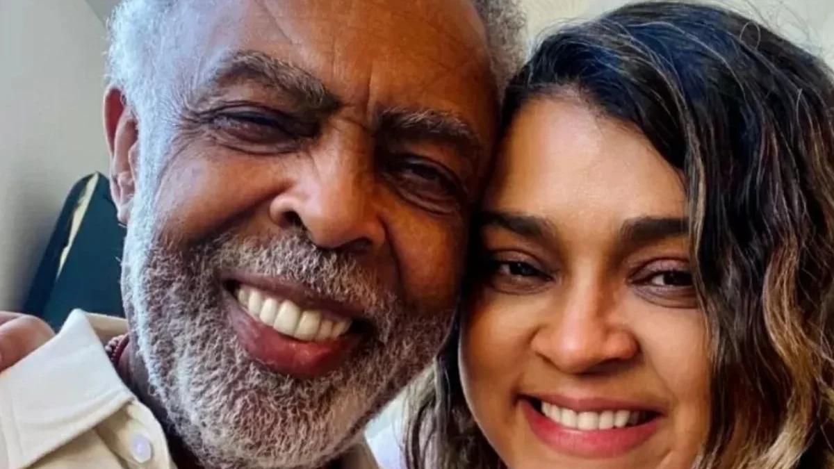 Gilberto Gil emociona fãs ao homenagear filha, Preta Gil, dois meses após sua morte