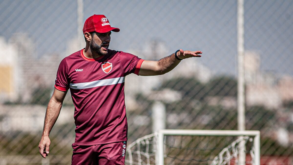 Ariel Mamede, auxiliar técnico do Vila Nova