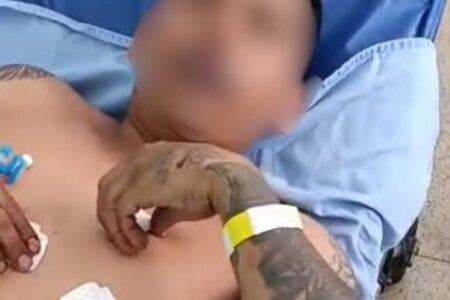 Imagem do homem no hospital