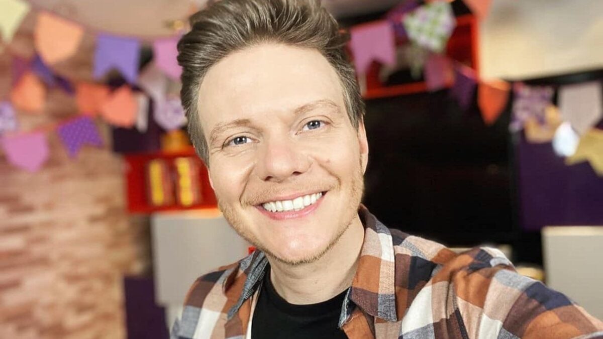 Michel Teló detalha patrimônio milionário e revela sonho: "Thaís Fersoza deixou" "Atualmente me permito mais conforto", disse o cantor