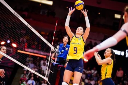 Brasil vence França e avança para semifinal do Mundial de Vôlei