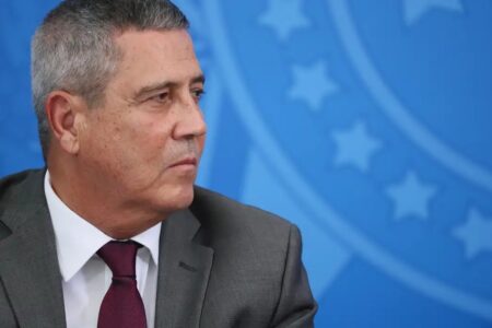 STF forma maioria para condenar Braga Netto por abolição do Estado de Direito Luiz Fux votou para absolver o ex-presidente Jair Bolsonaro