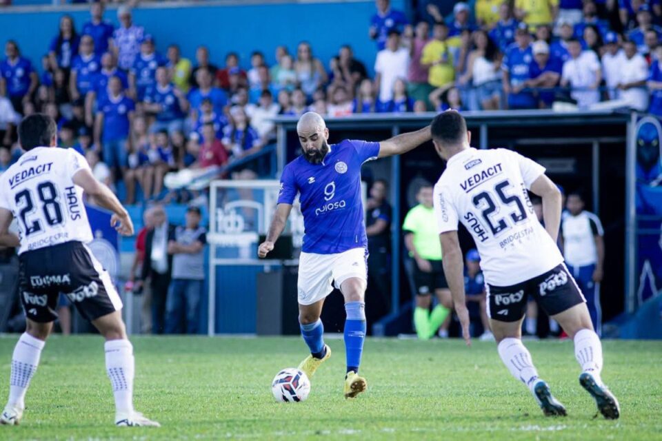 Partida entre Goiatuba e Inter de Limeira na Série D