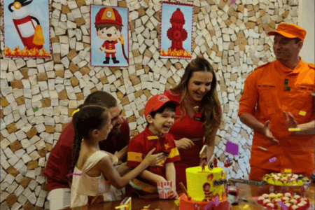 Pedro durante comemoração de seu aniversário (Foto: Reprodução)