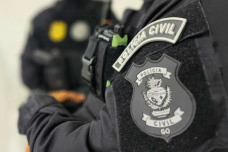 imagem da farda da polícia civil