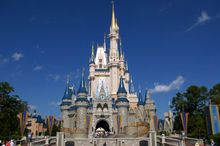 Disney abre inscrições para programa de estágio no Brasil; veja como participar Há oportunidades em Entretenimento, Esportes