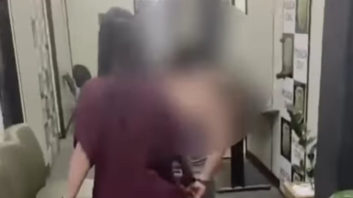 Mulher é presa em Rio Verde suspeita de invadir casa e tentar matar ex-namorado em Quirinópolis