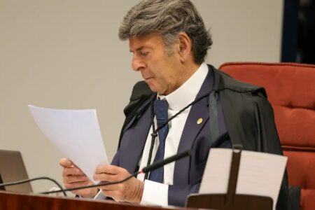 Fux declara incompetência do STF para julgamento contra Bolsonaro e réus da trama golpista denunciados deveriam responder na Justiça comum