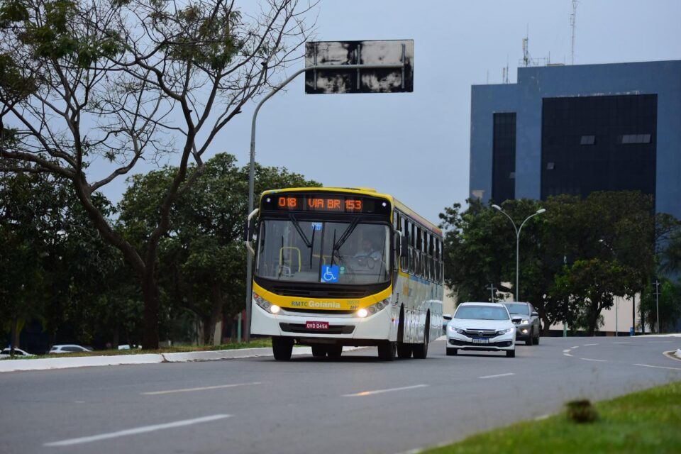ônibus-paco-municipal-jucimar-de-sousa