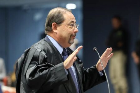 Defesa ainda citou prazos e disse 'não conhecer íntegra do processo Defesa de Bolsonaro diz que não há uma única prova contra o ex-presidente