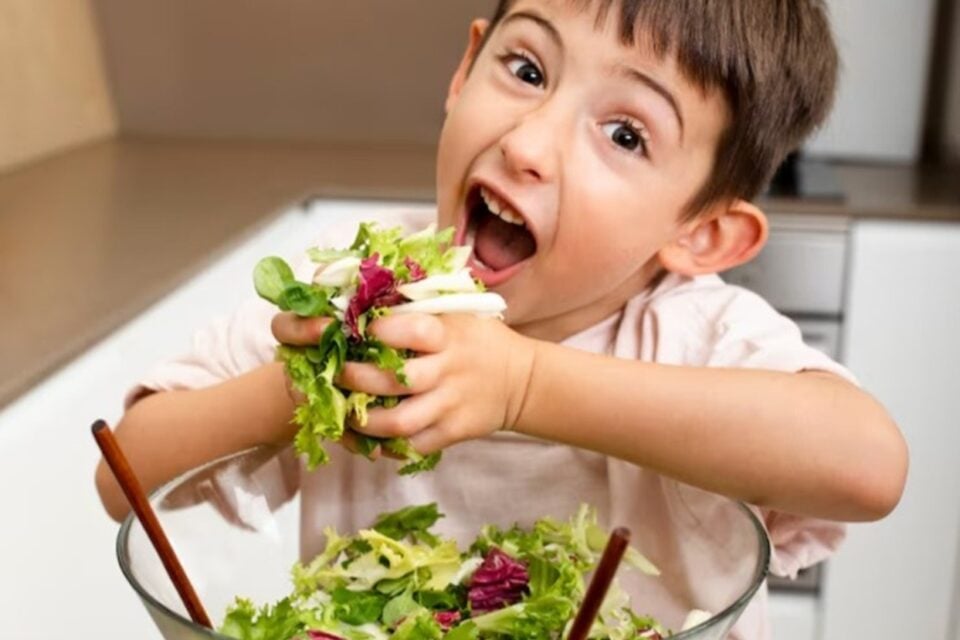 Seletividade alimentar: 7 dicas para ajudar sua criança a comer de tudo não classificar alimentos como bons ou ruins