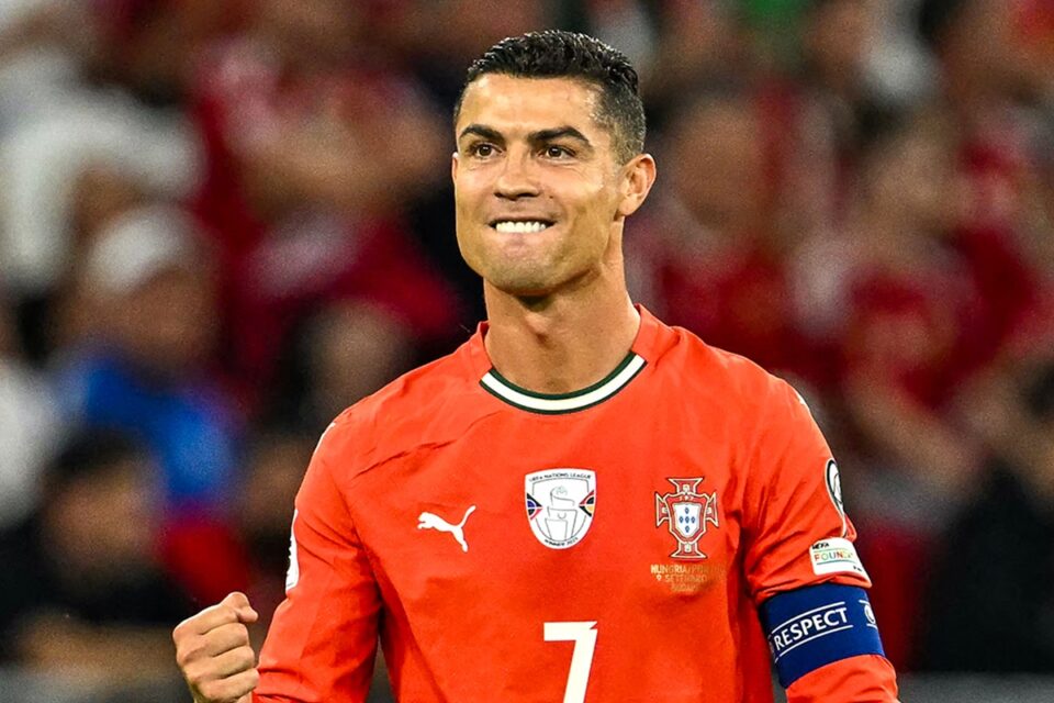 Cristiano Ronaldo comemora gol por Portugal