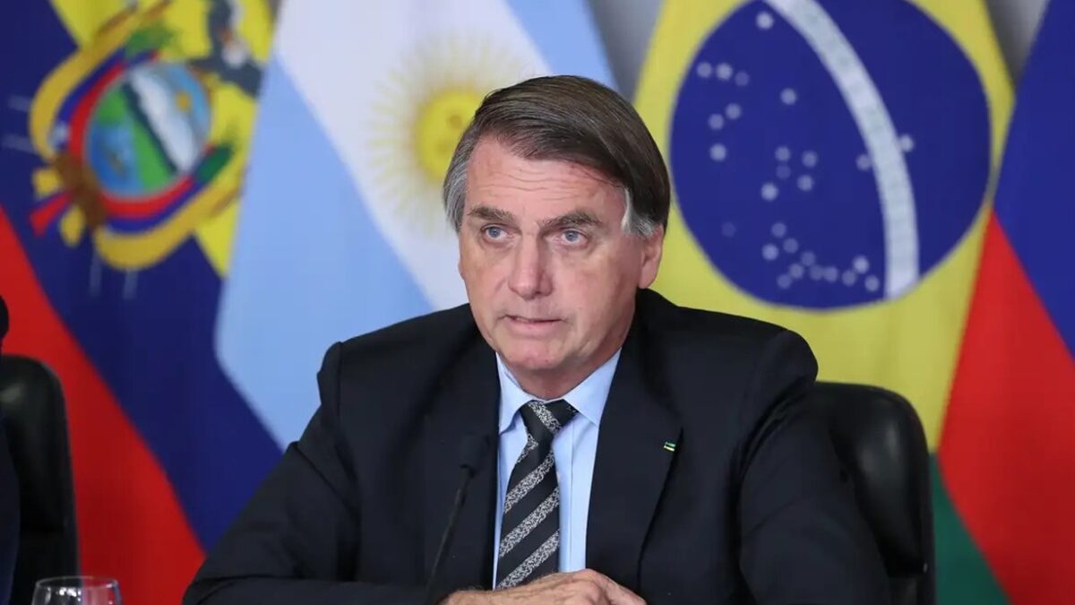 Condenado pelo STF, Bolsonaro pode ficar inelegível até 2060 Ex-presidente foi condenado a 27 anos e 3 meses por tentativa de golpe