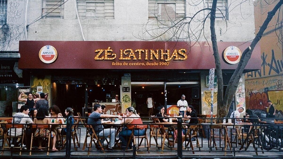 Bar em Goiânia distribui 50 chopes grátis após condenação de Bolsonaro