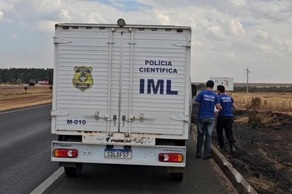 Imagem do carro do IML