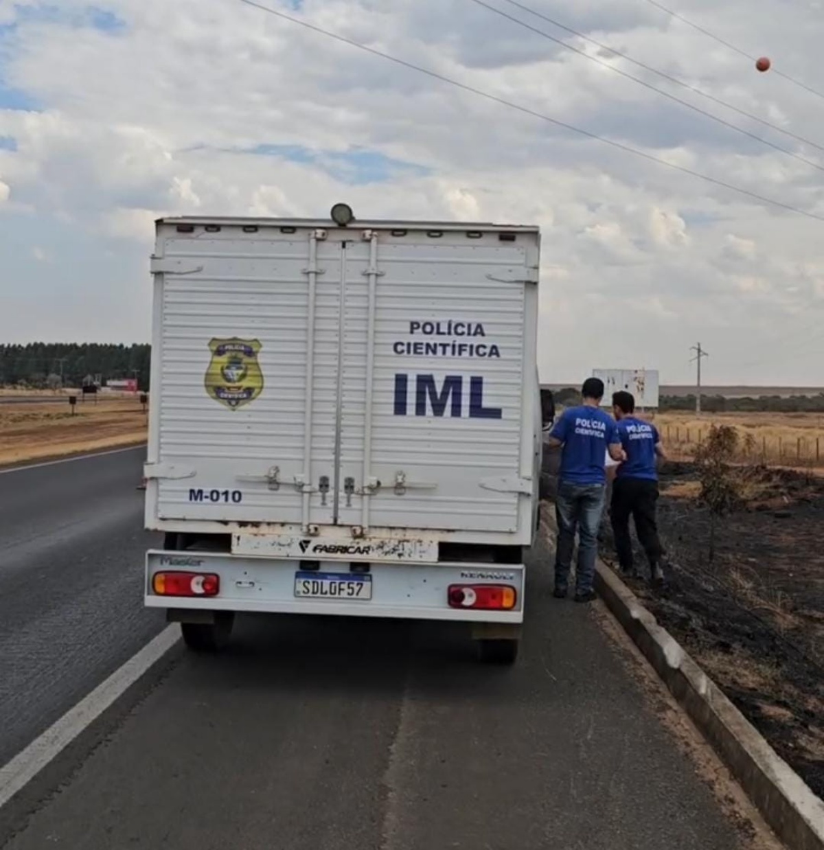 Imagem do carro do IML