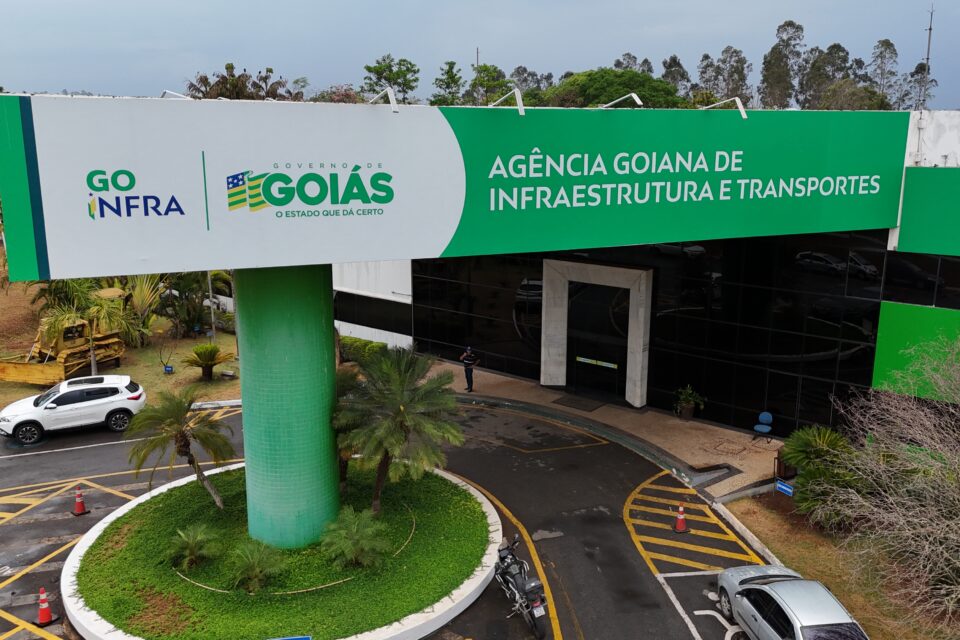 Fachada da Goinfra, imagem feita por drone