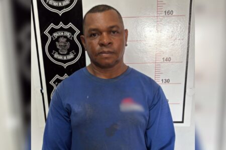 Homem é preso por gravar vídeo pornográfico com criança de 10 anos, em Aparecida