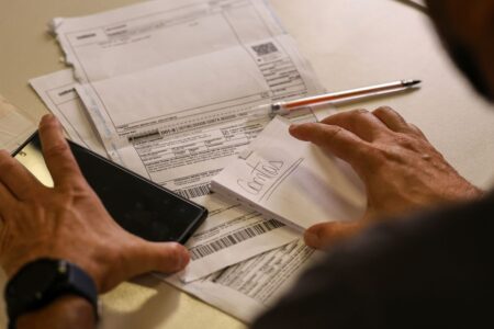 Juíza condena faculdade em Goiânia por cobrar mensalidades antes da matrícula de aluna